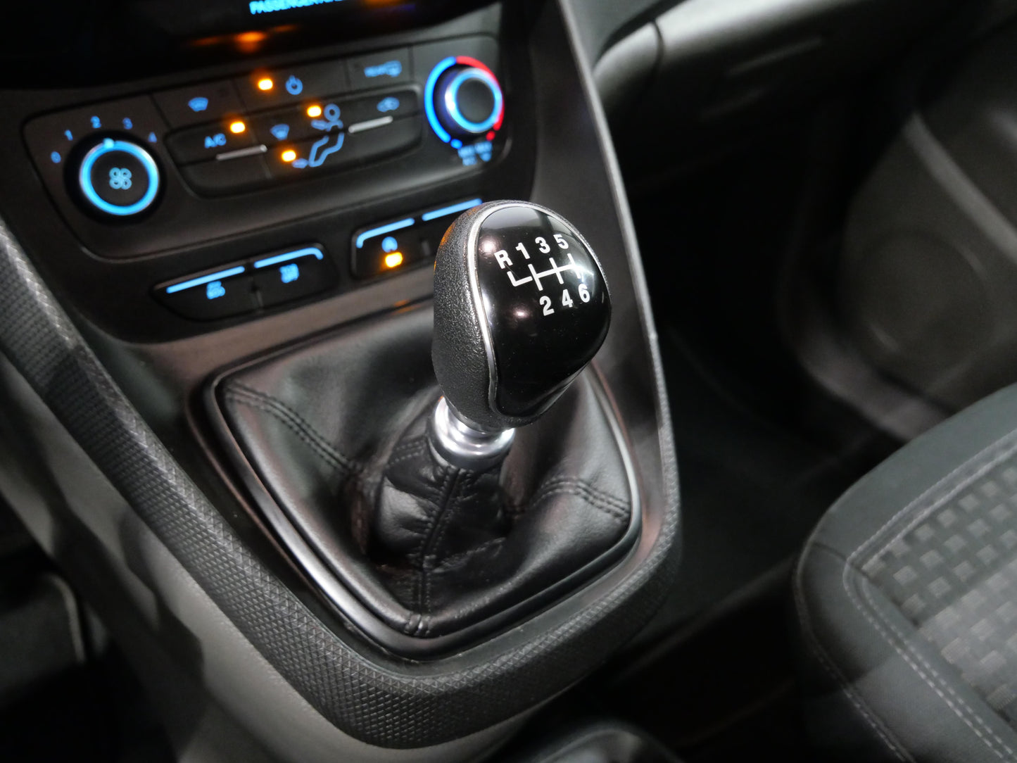 Ford Tourneo Connect 1.5 EcoBlue 88 kW Trend