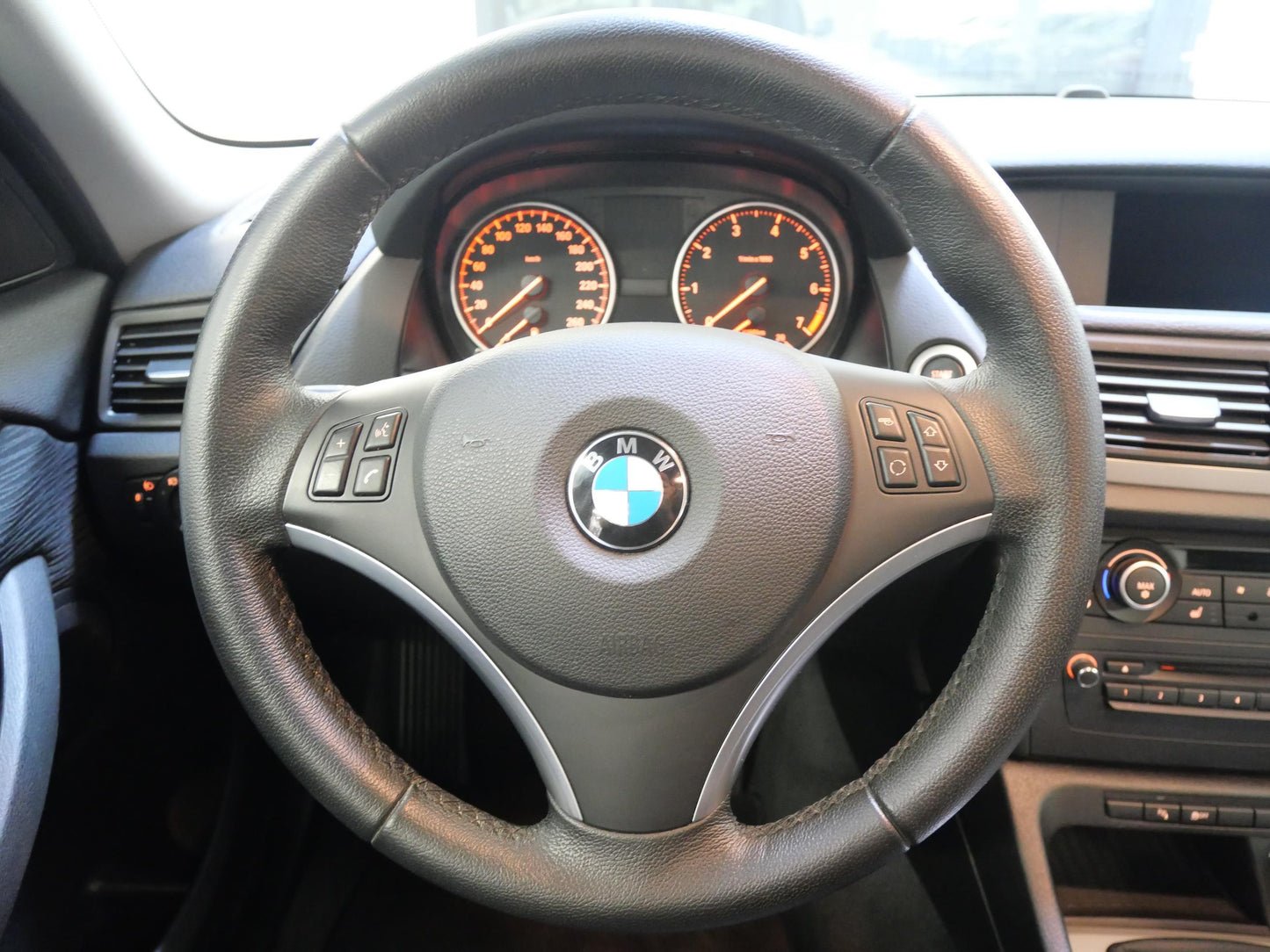 BMW X1 sDrive 18i 110 kW