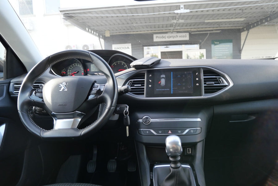 Peugeot 308 1.2 PureTech 96 kW – foto 6
