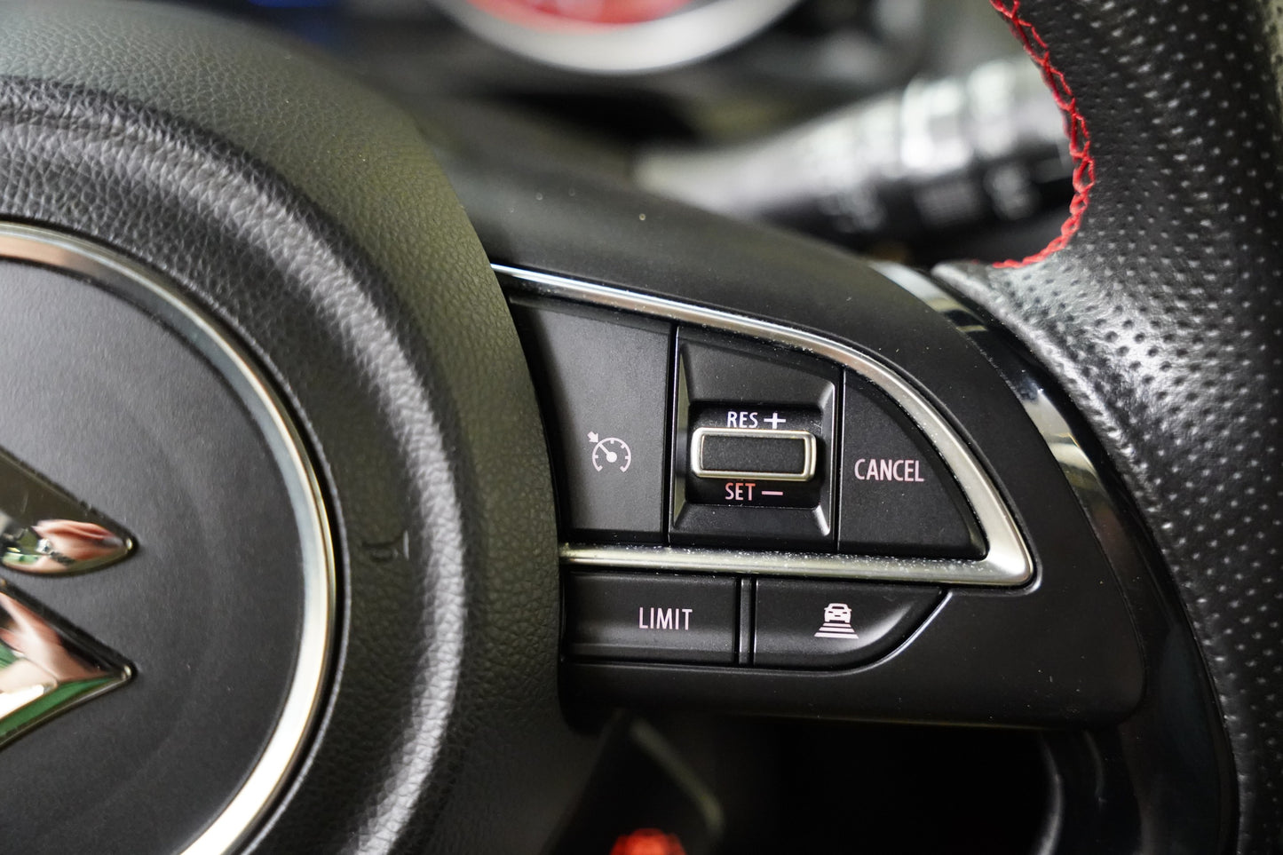 Suzuki Swift 1.4 BoosterJet 103 kW Sport