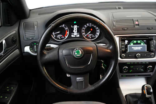 Škoda Octavia 2.0 TSI 147 kW RS – foto 16