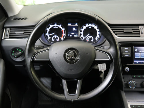 Škoda Octavia 1.8 TSI 132 kW Ambition Plus – foto 16