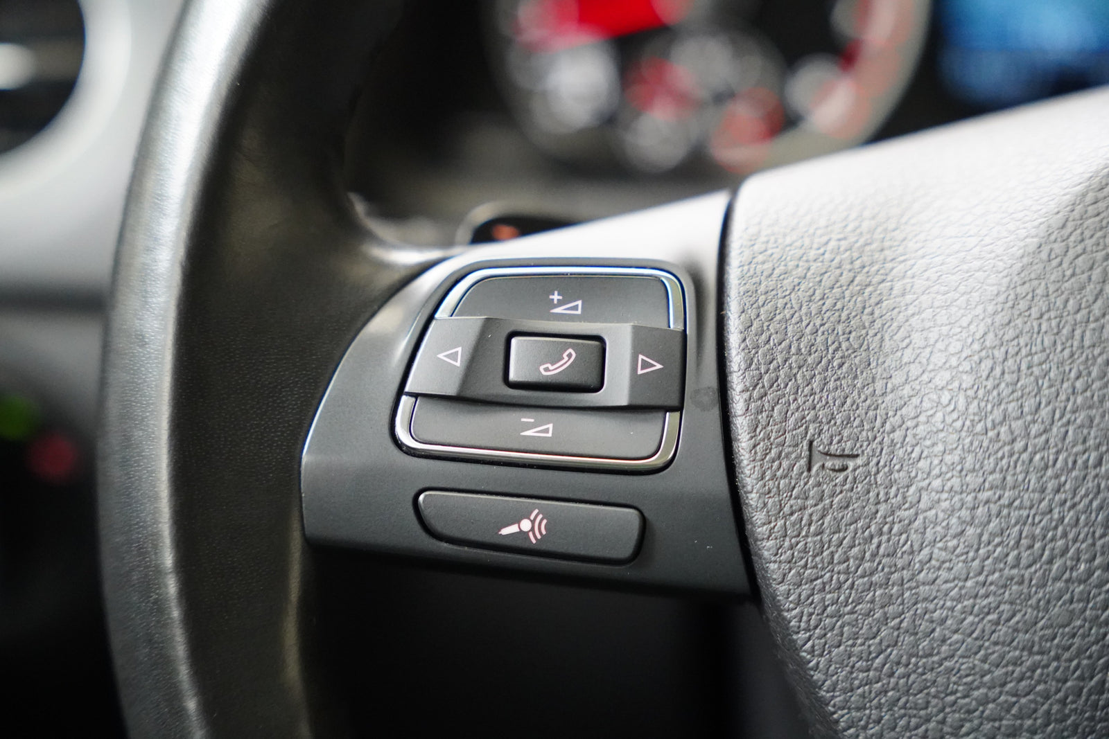 Volkswagen Tiguan 2.0 TSI 155 kW DSG 4x4 Sport – foto 16