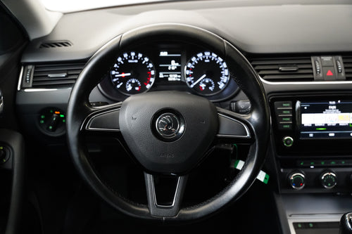 Škoda Octavia 1.6 TDI 81 kW Ambition – foto 16