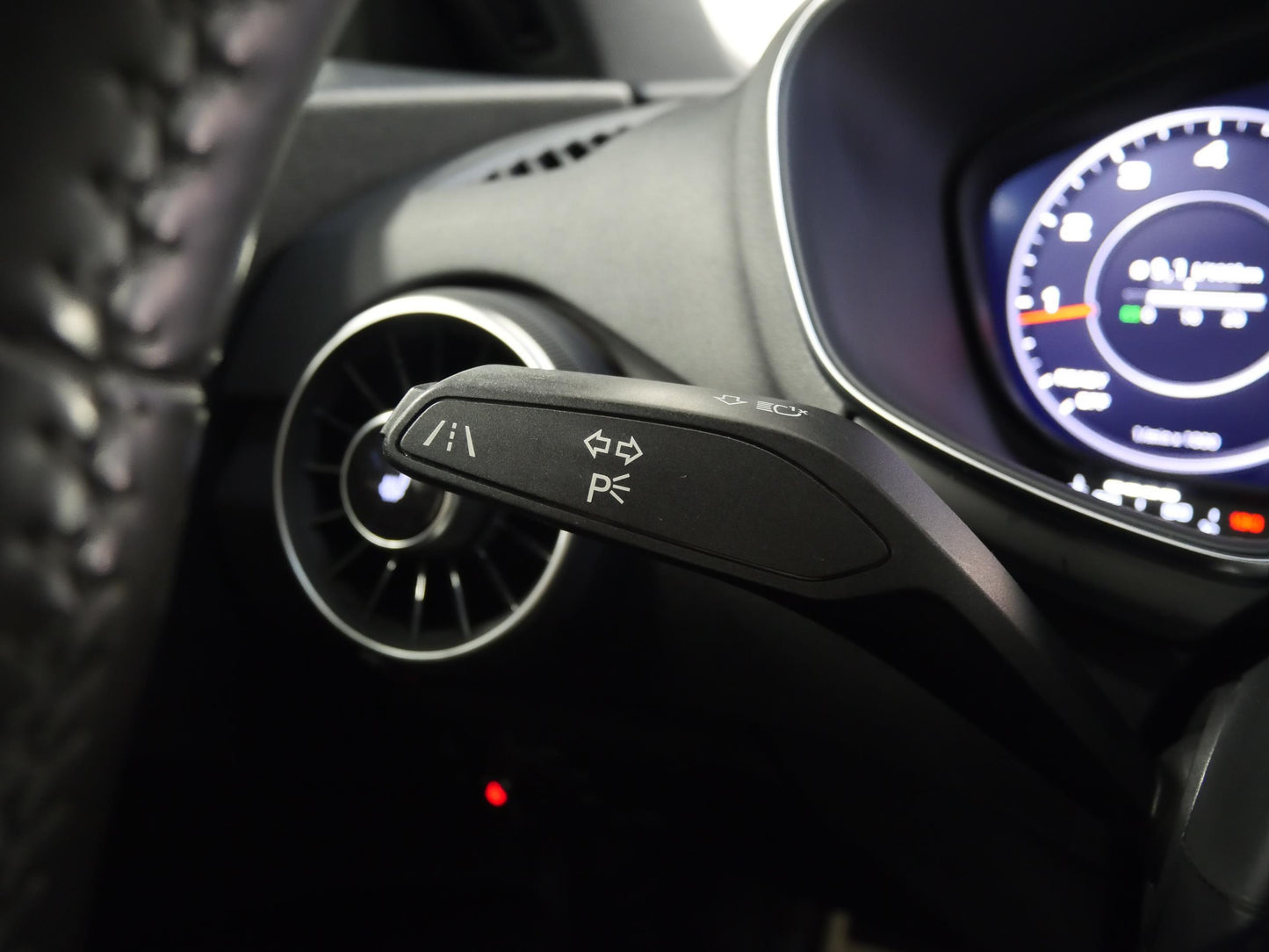 Audi TT 2.0 TFSI 169 kW S line