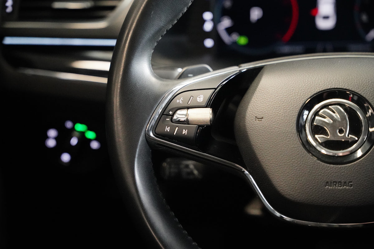 Škoda Superb 2.0 TDI 147kW L&K – foto 16