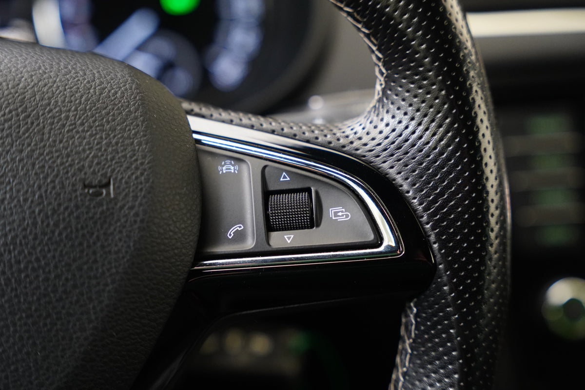 Škoda Octavia 2.0 TDI 135 kW RS – foto 16