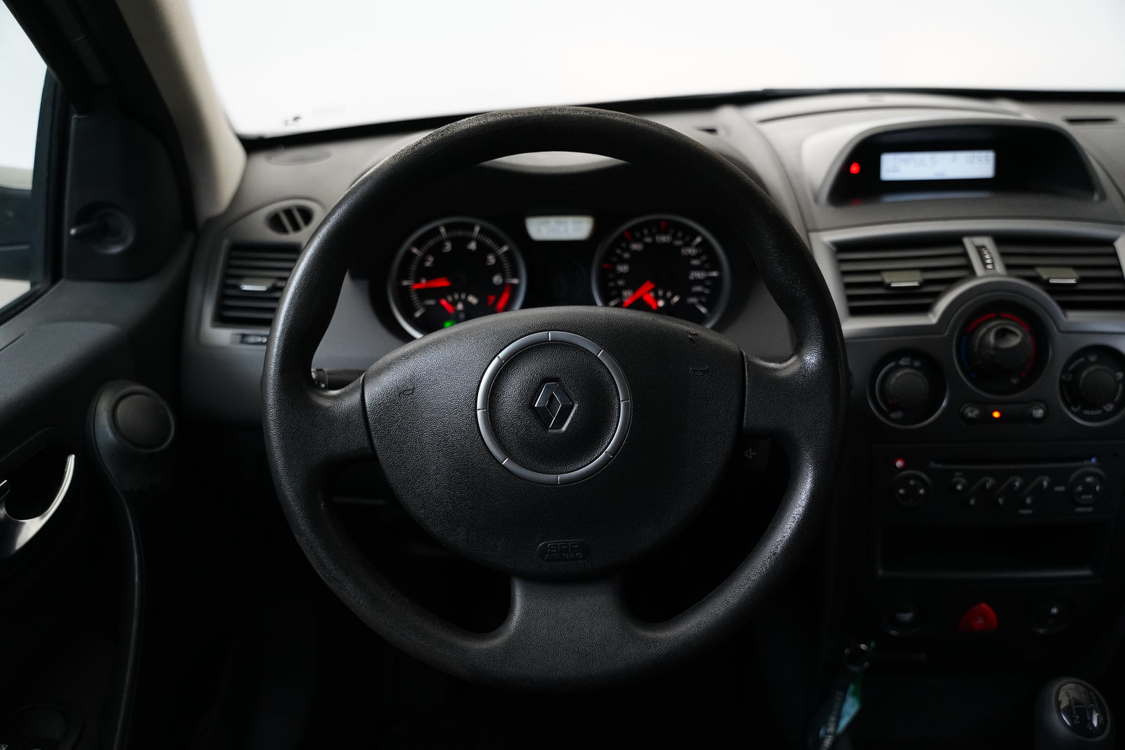Renault Mégane 1.6 16v 82 kW – foto 16