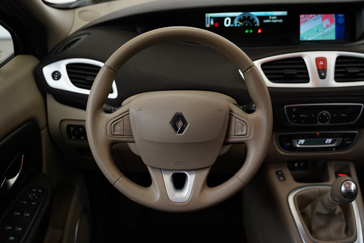 Renault Scénic 1.5 DCI 81 kW – foto 16