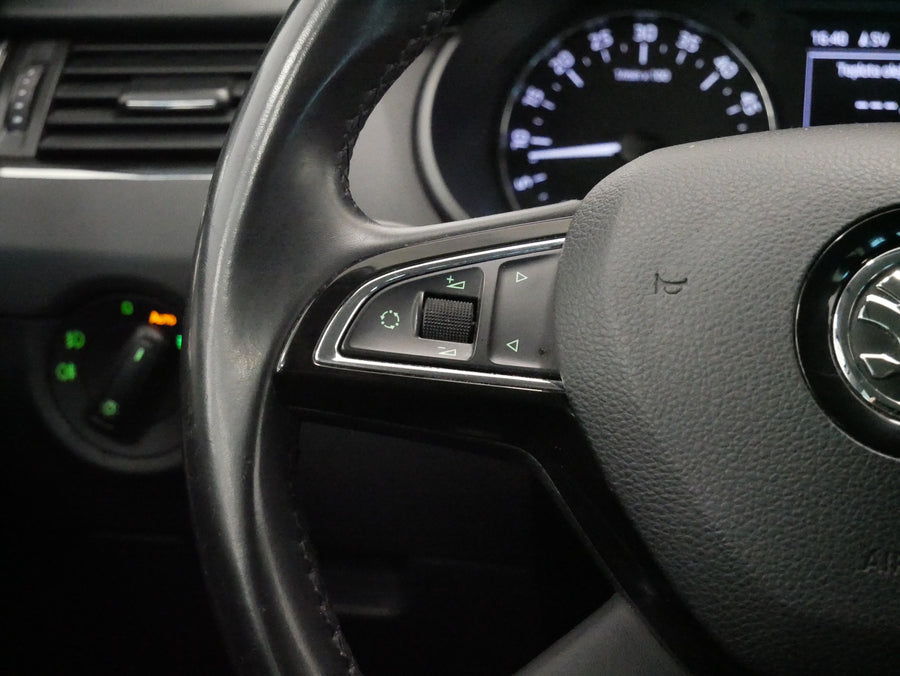 Škoda Octavia 2.0 TDI 110 kW Elegance – foto 16