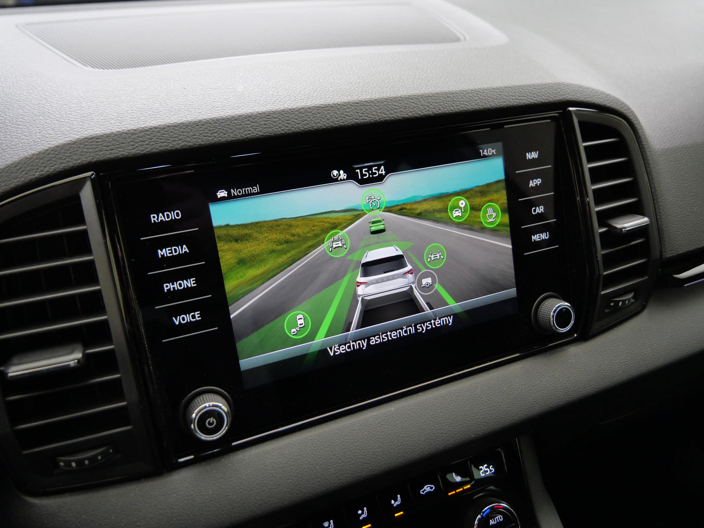 ŠKODA Karoq 1.5 TSI 110 kW DSG Sportline