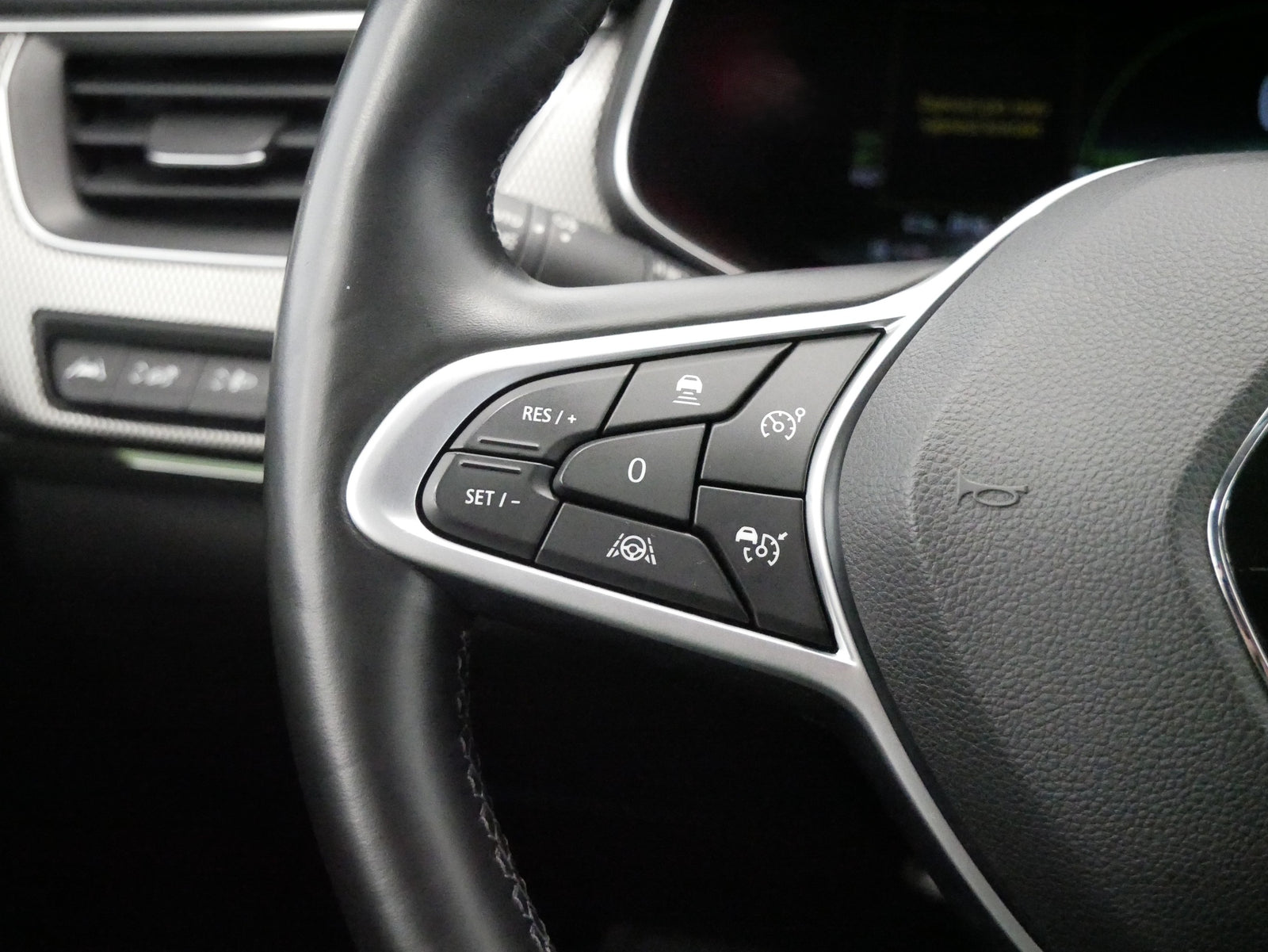 Renault Arkana 1.6 E-Tech 69 kW – foto 16