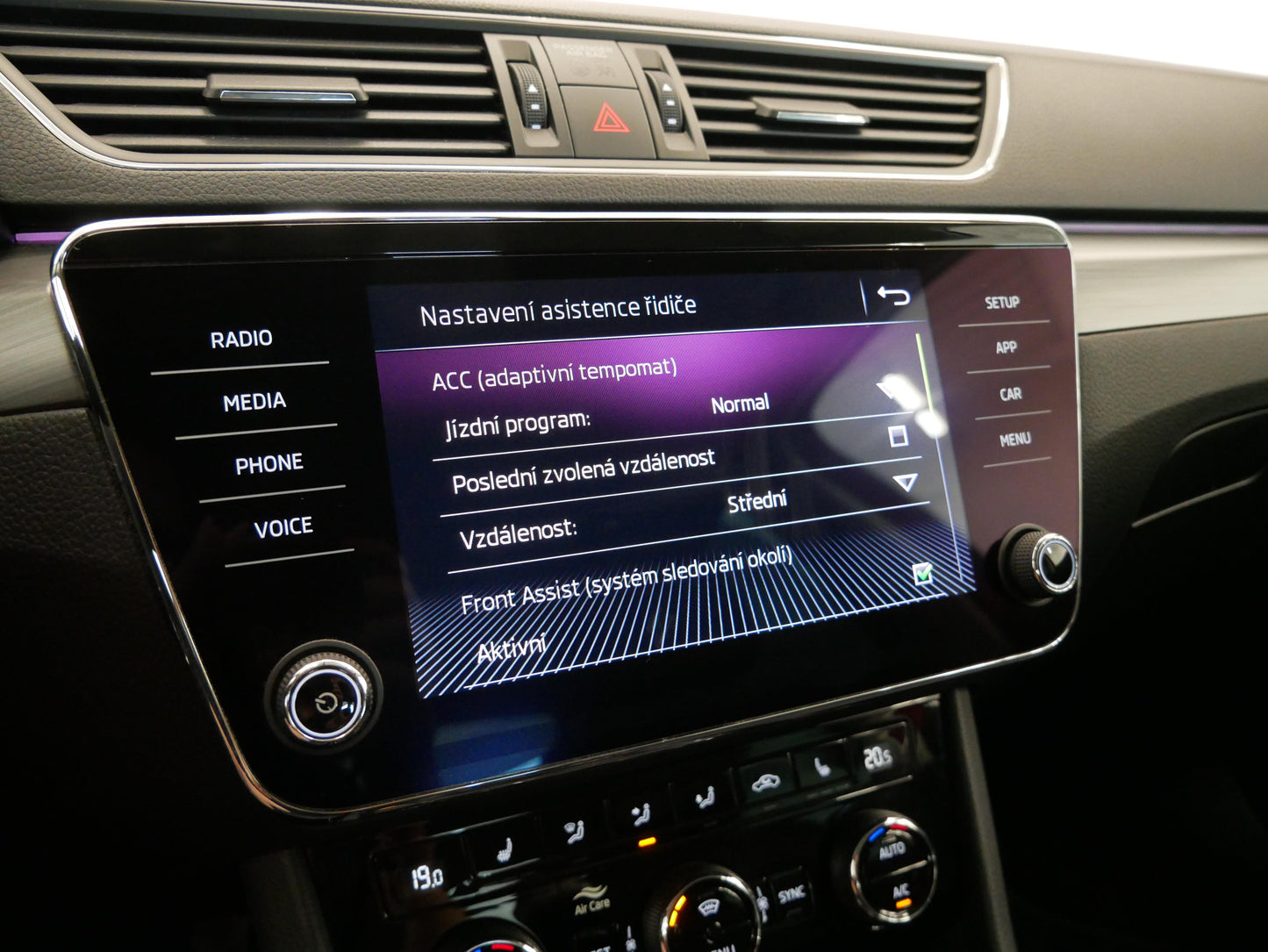 Škoda Superb 2.0 TDI 110 kW Style Plus