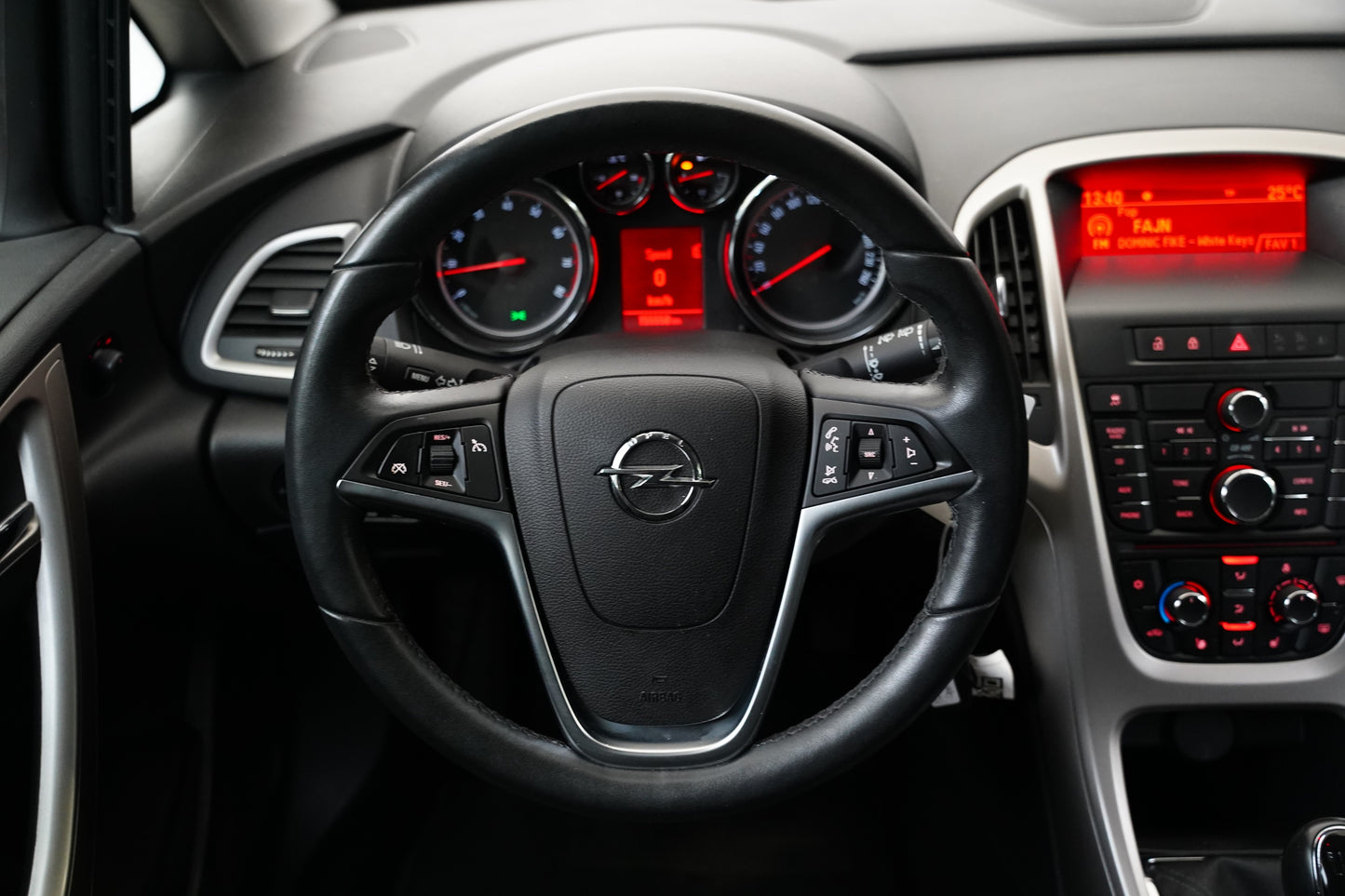 Opel Astra 1.4 Turbo 103 kW Jahre