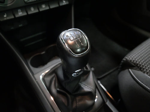 Škoda Rapid Spaceback 1.6 TDI 77 kW Style+ – foto 16