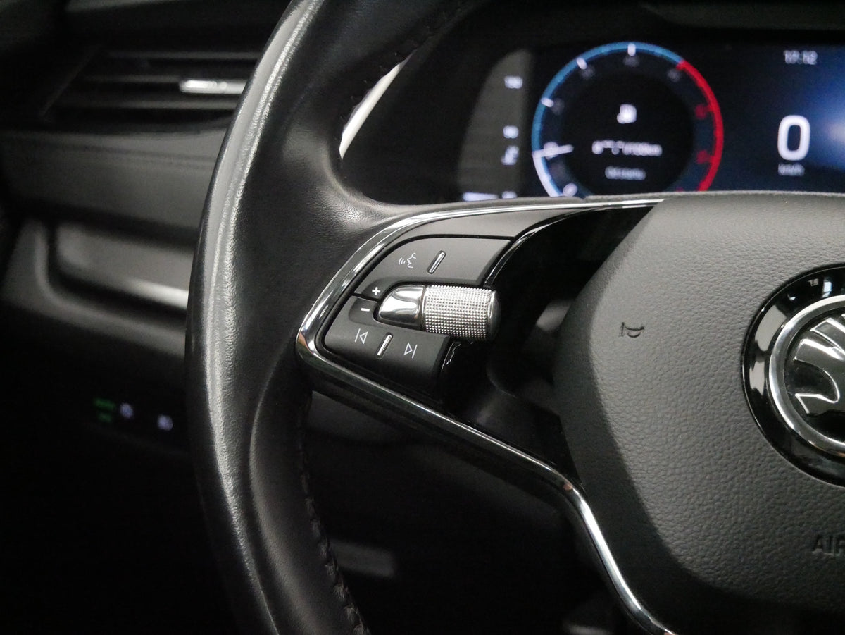 Škoda Octavia 2.0 TDI 110kW Ambition Plus – foto 16