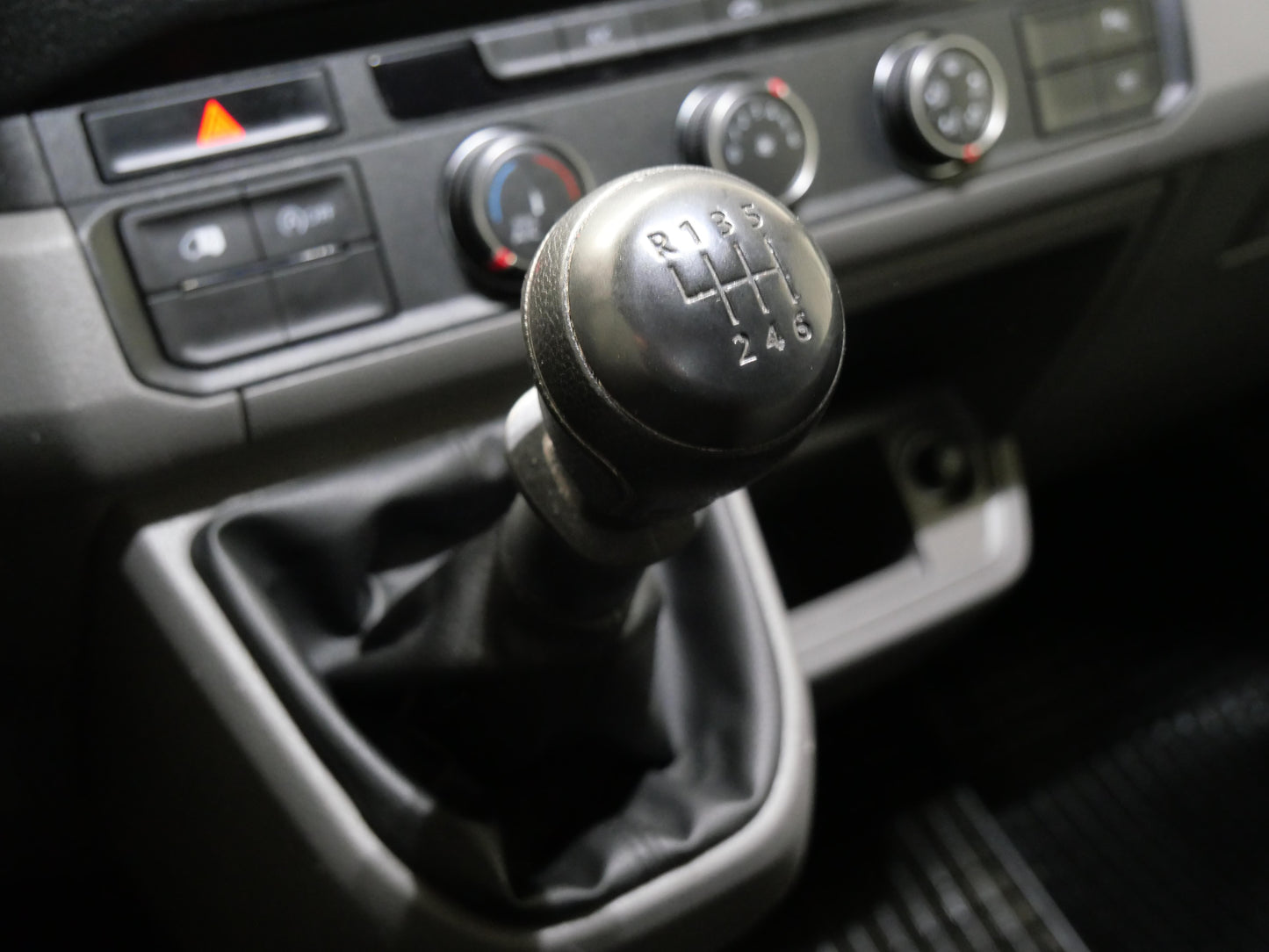Volkswagen Crafter 2.0 TDI 103 kW L3H2