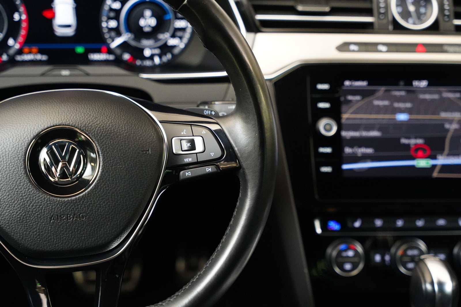 Volkswagen Passat 2.0 TDI 140 kW DSG Alltrack – foto 16