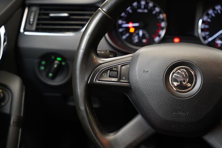 Škoda Octavia 1.6 TDI 77 kW Elegance – foto 16
