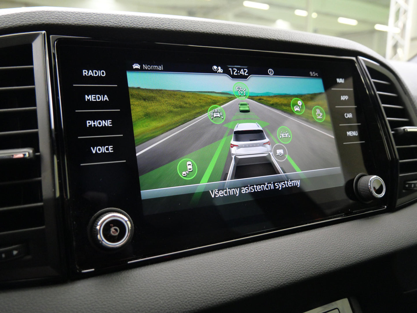 Škoda Karoq 1.5 TSI 110 kW DSG SportLine