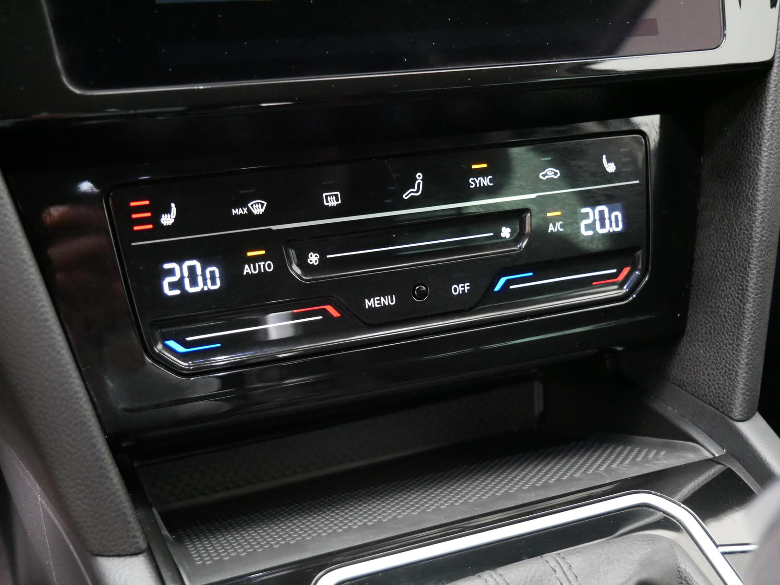 Volkswagen Passat 2.0 TDI 110 kW Elegance – foto 16