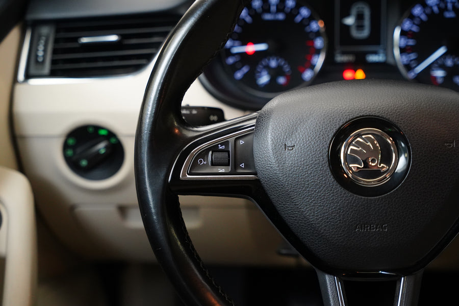 Škoda Octavia 2.0 TDI 110 kW Style – foto 16