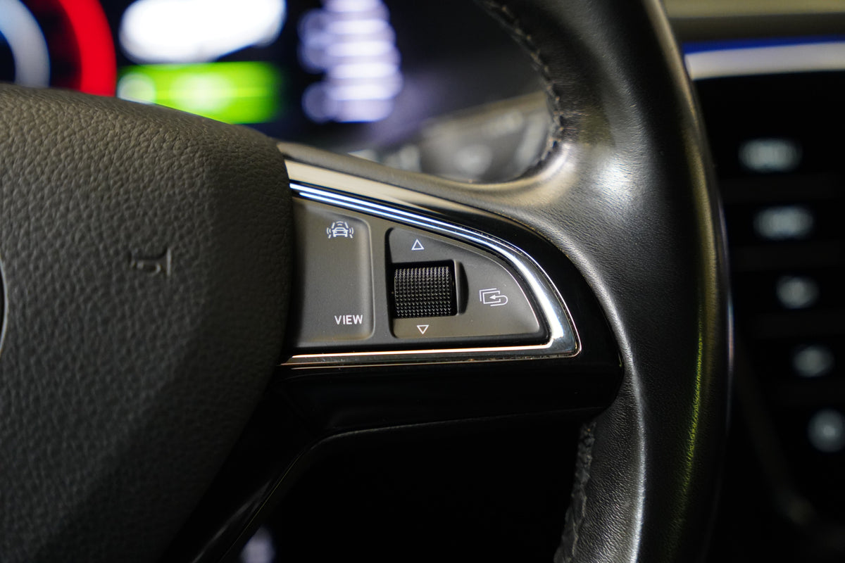 Škoda Superb 2.0 TDI 140 kW 4x4 L&K – foto 16