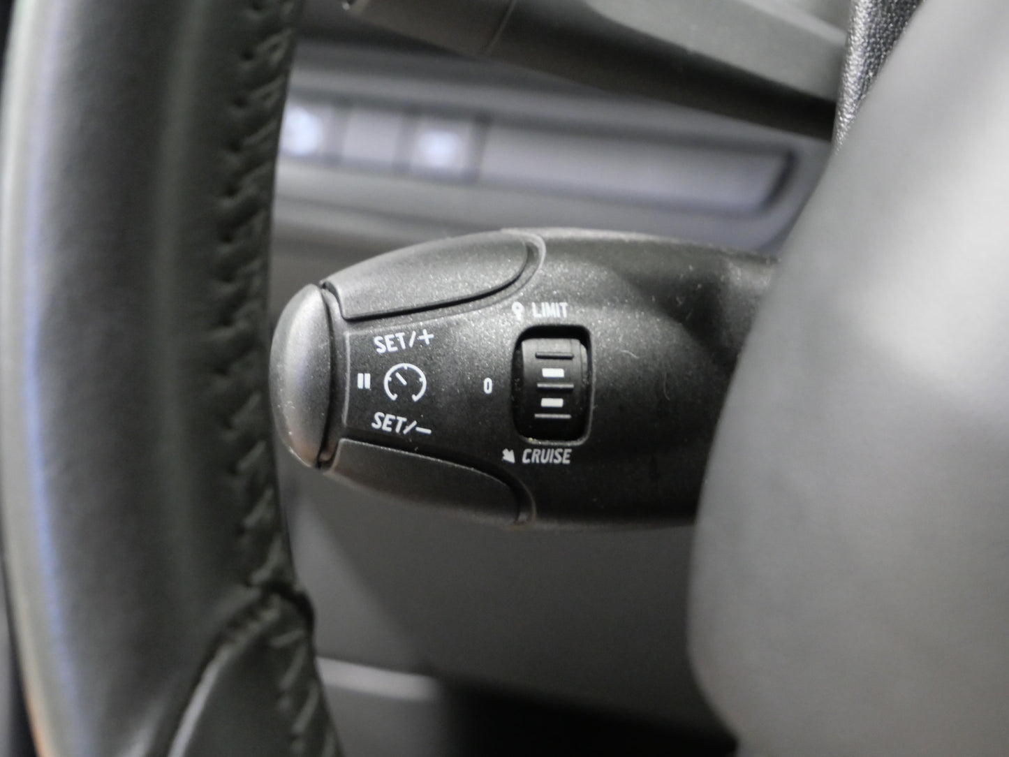 Peugeot 2008 1.2 PureTECH 81 kW Active