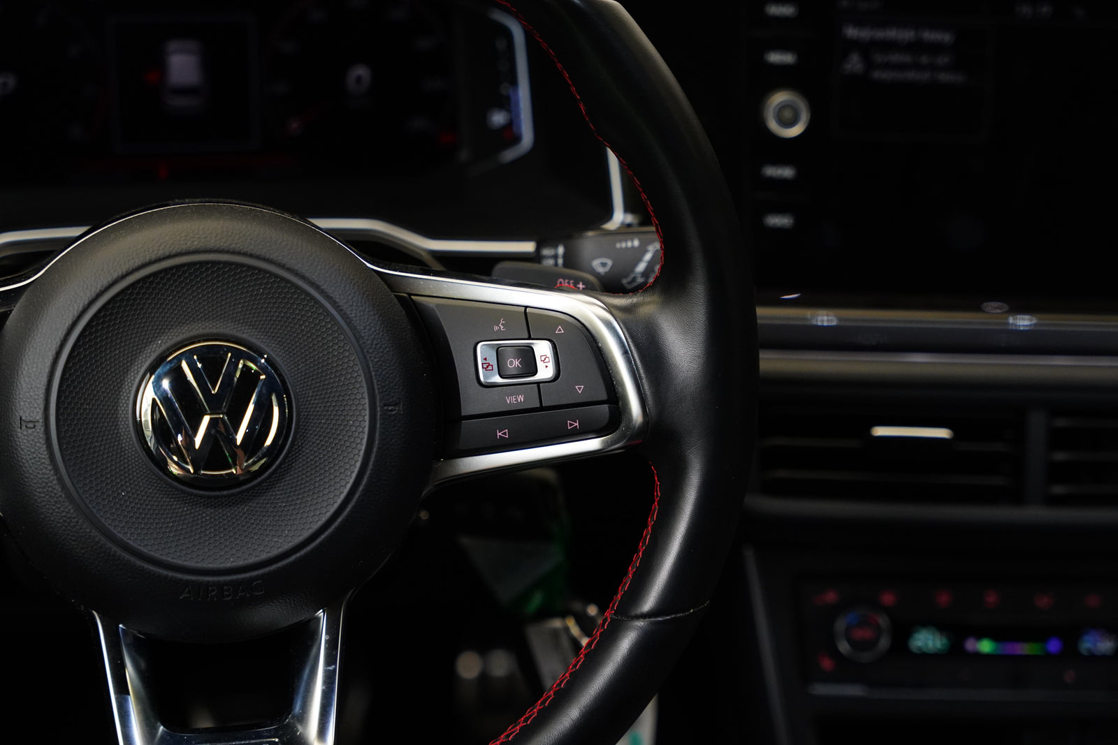 Volkswagen Polo 2.0 TSI 147 kW GTI – foto 16