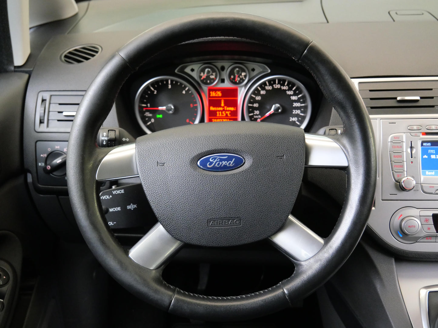 Ford C-MAX 2.0 TDCI 100 kW Titanium