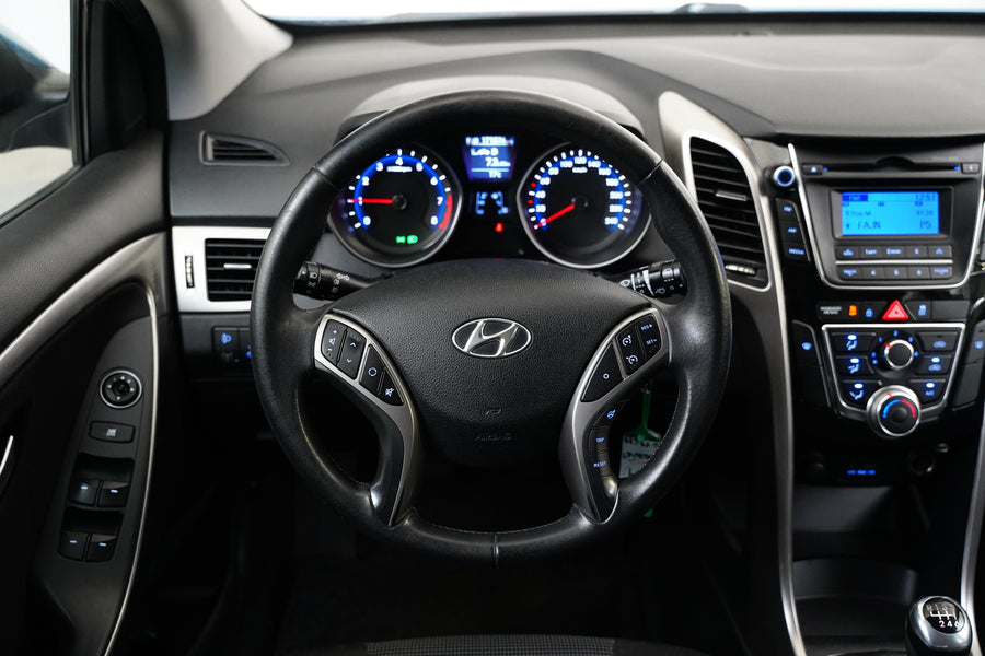 Hyundai i30 1.6 CVVT 88 kW – foto 16