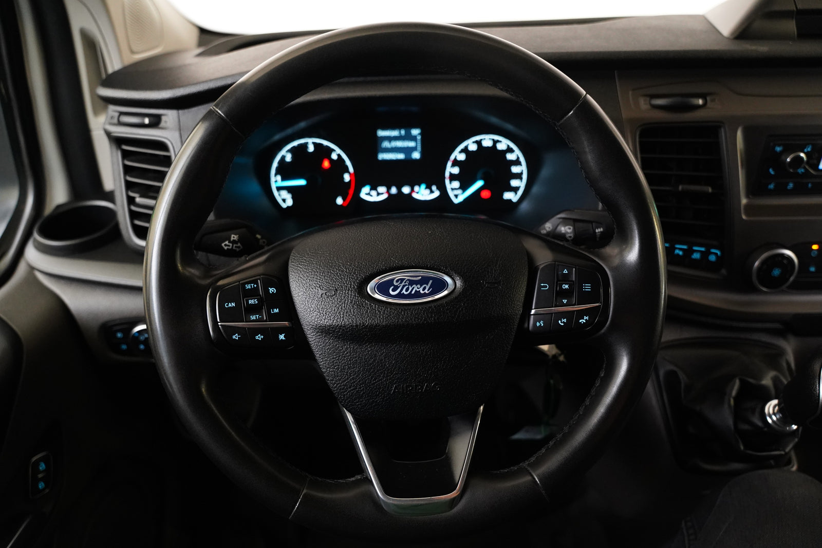 Ford Transit Custom 2.0 TDCI 77 kW L1 – foto 16