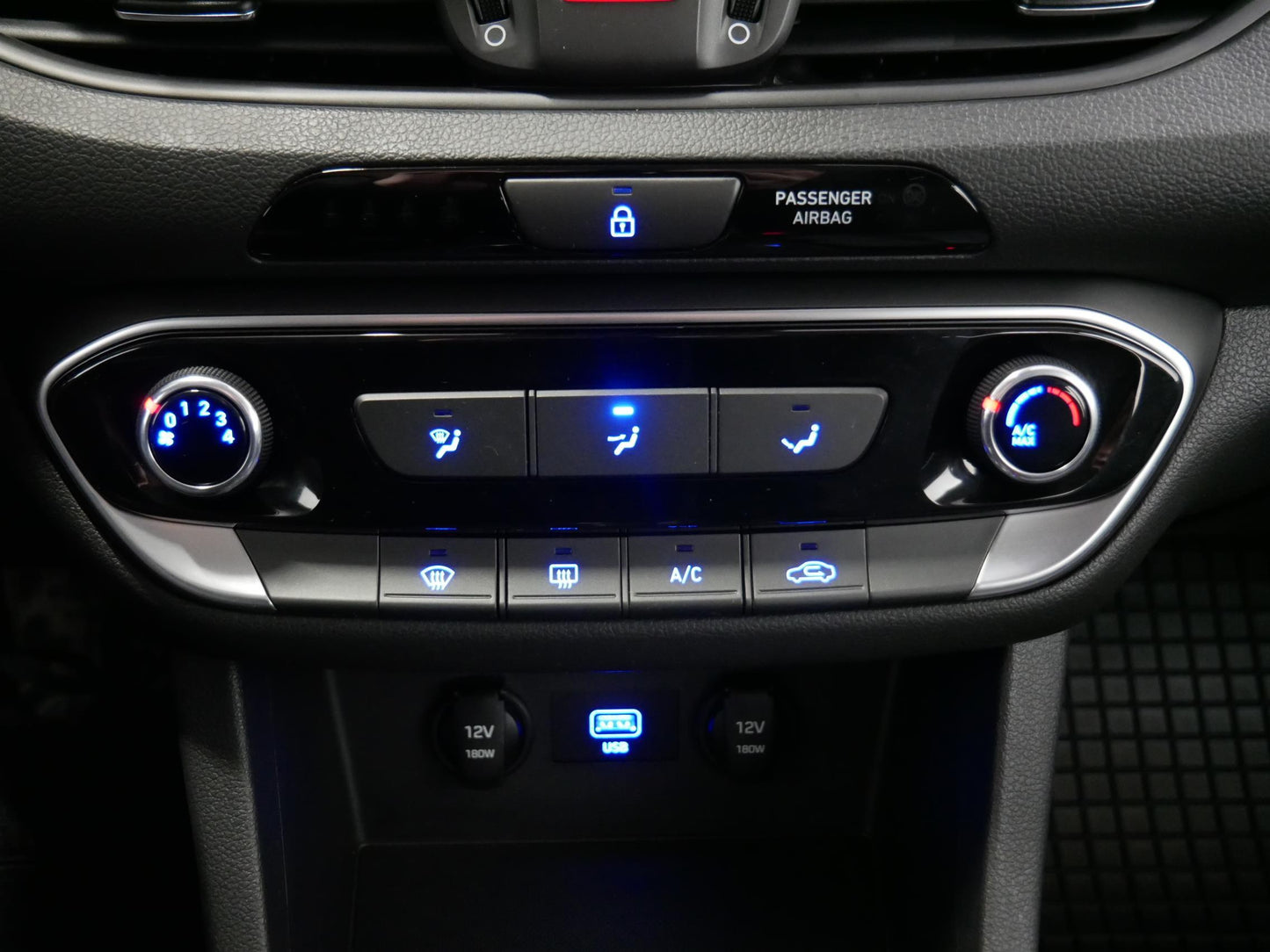 Hyundai i30 1.0 T-GDI 88 kW Family Comfort