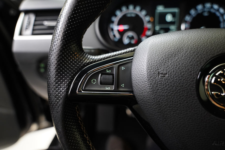 Škoda Octavia 2.0 TDI 135 kW RS – foto 16