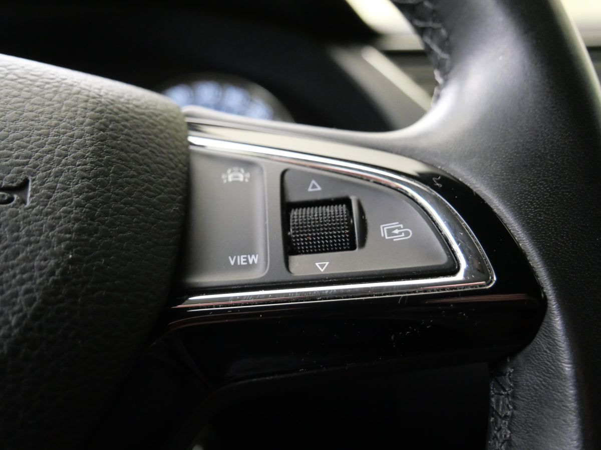 Škoda Superb 2.0 TDI 140 kW 4x4 DSG Style – foto 16