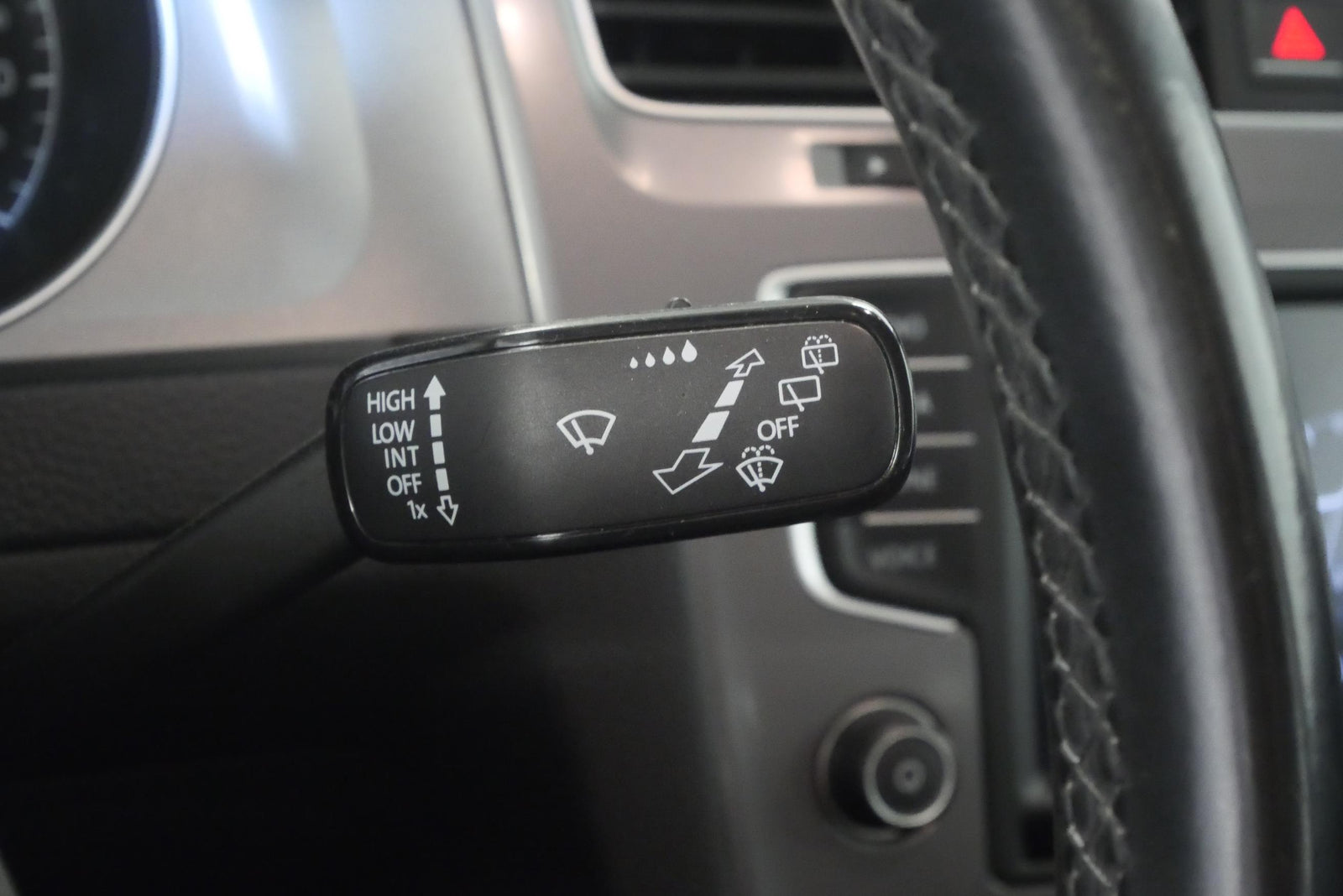 Volkswagen Golf 1.6 TDI 81 kW Comfort – foto 16