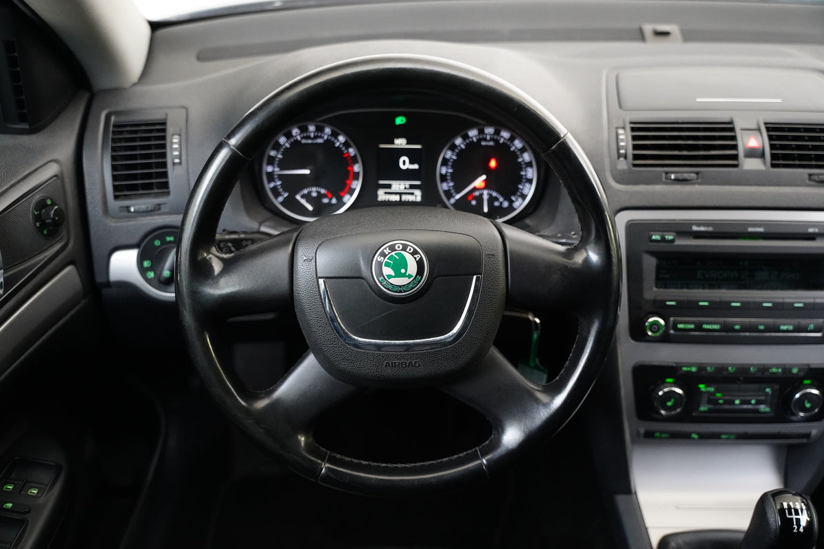 Škoda Octavia 1.9 TDI PD 77 kW Elegance – foto 16