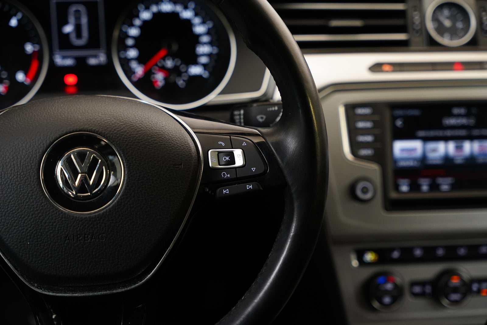 Volkswagen Passat 2.0 TDI 110 kW Comfortline – foto 16