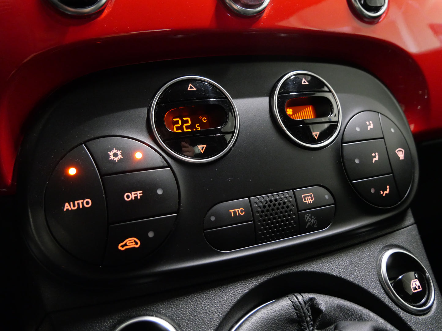 Unknown 595 1.4 T-Jet Turbo 107 kW