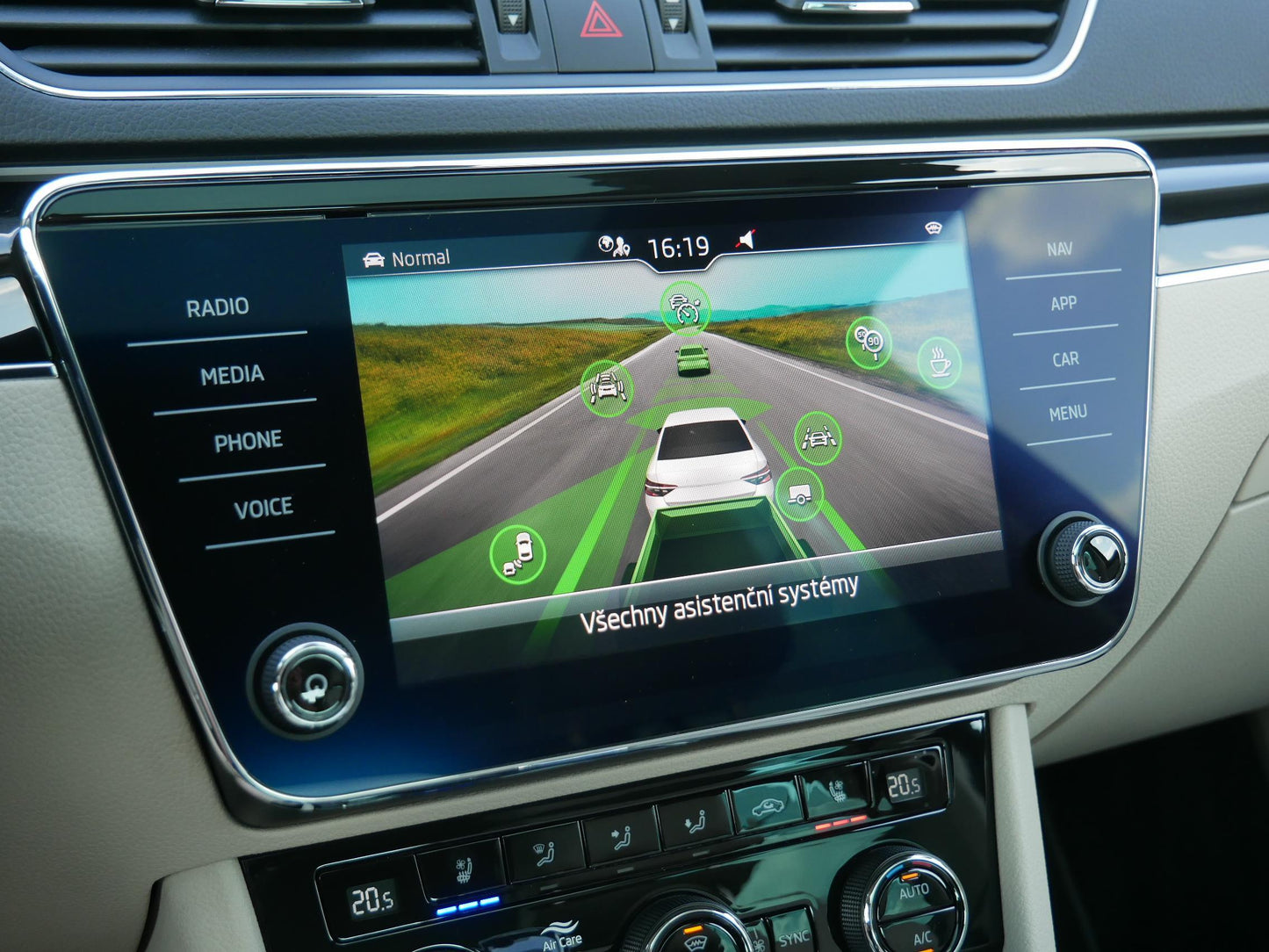 Škoda Superb 2.0 TDI 147 kW L&K