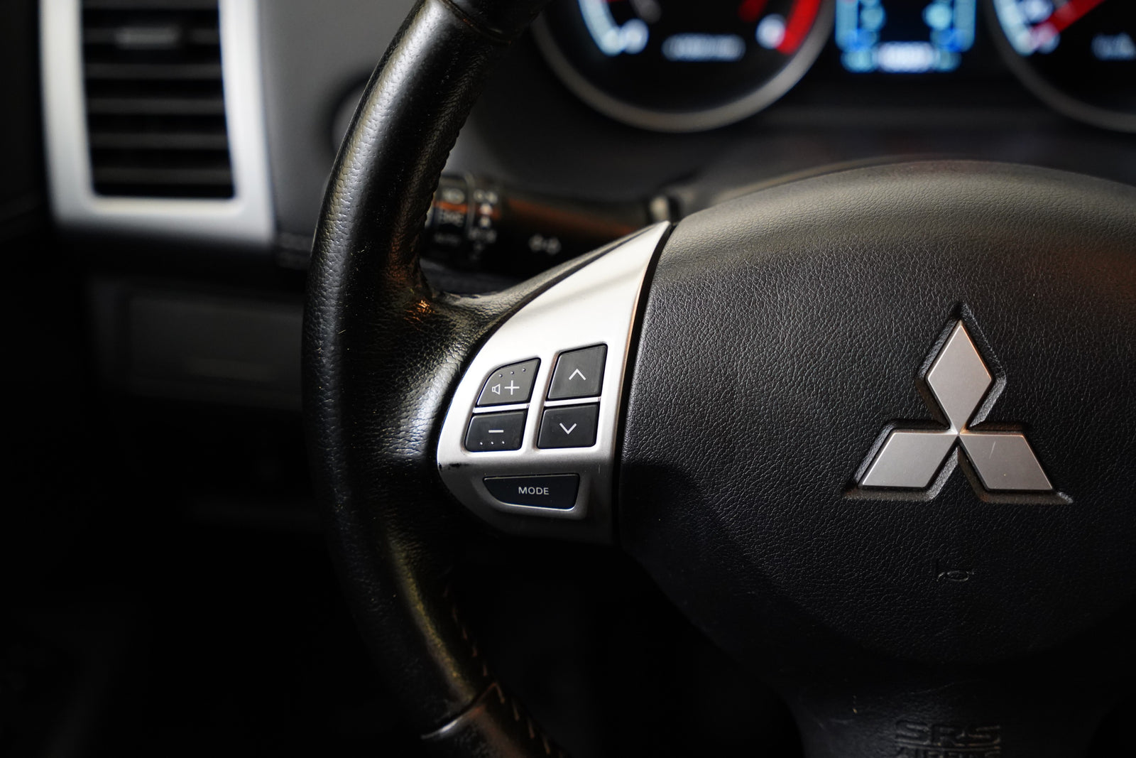 Mitsubishi Outlander 2.2 DI-D 130kW – foto 16