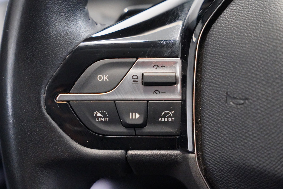 Peugeot 308 1.5 BlueHDi 96 kW Allure – foto 16
