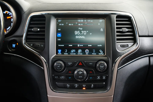 Jeep Grand Cherokee 3.0 CRD 184 kW Summit – foto 17
