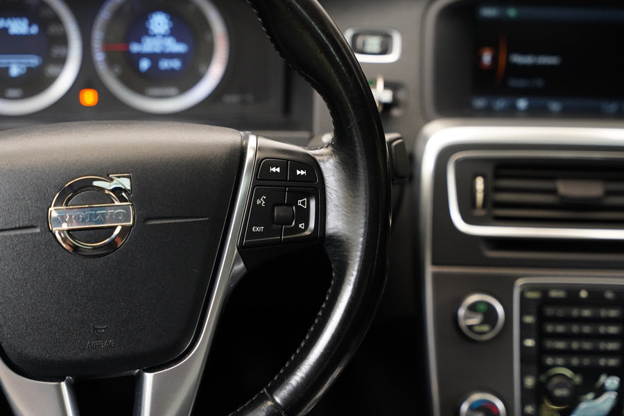 Volvo S60 2.4 D5 151 kW – foto 16