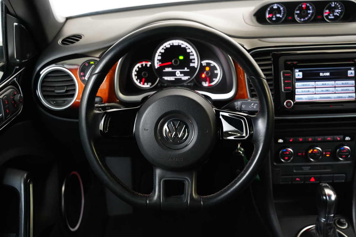Volkswagen Beetle 1.4 TSI 118 kW DSG Fender – foto 16