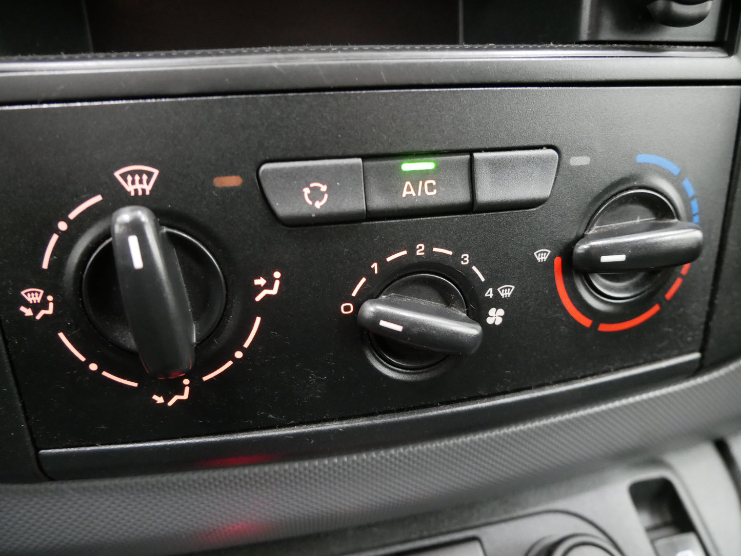 Peugeot Partner 1.6 BlueHDi Furgon L1 55 kW