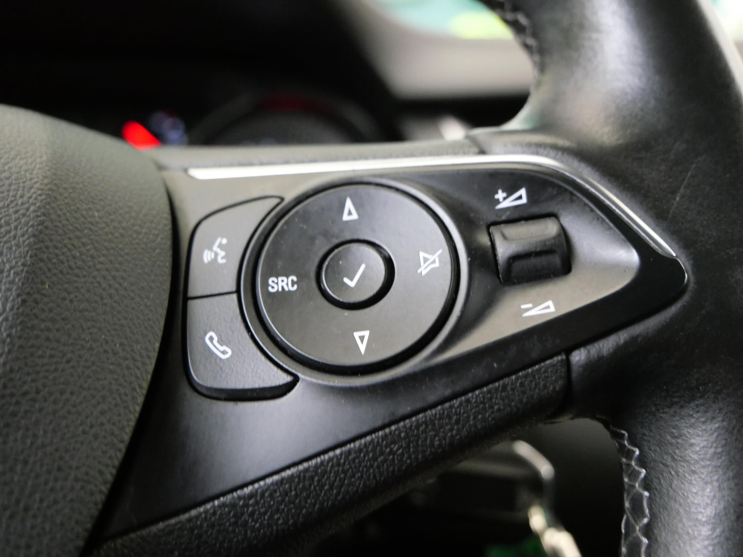 Opel Grandland X 1.2 i 96 kW Turbo Edition