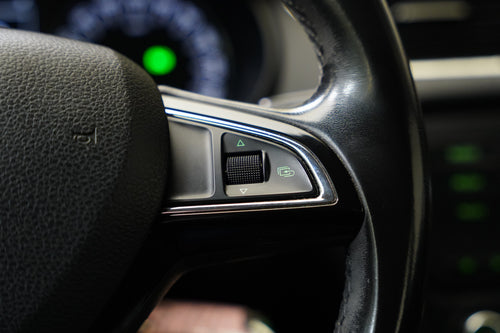 Škoda Octavia 1.6 TDI DSG Elegance – foto 16