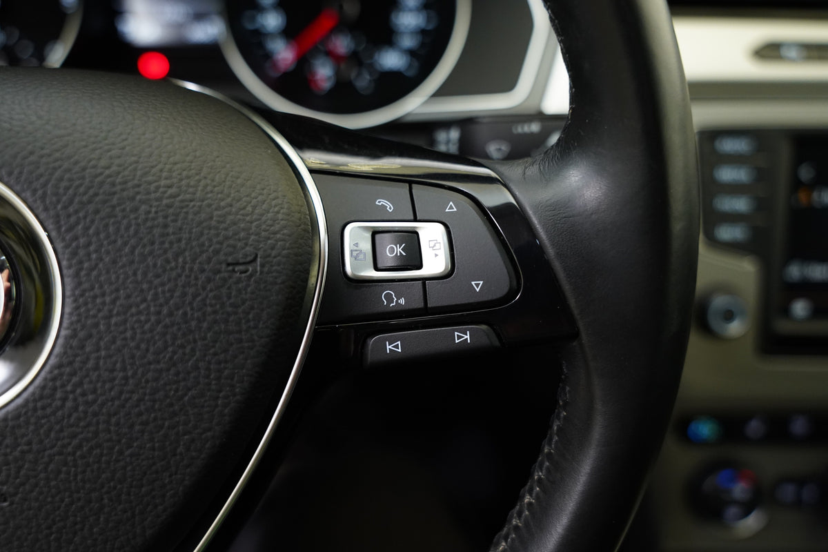 Volkswagen Passat 2.0 TDI 110 kW – foto 16