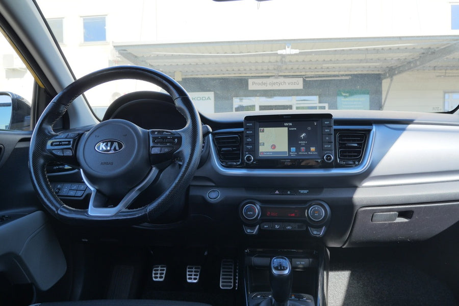 Kia Stonic 1.4i 73 kW – foto 6